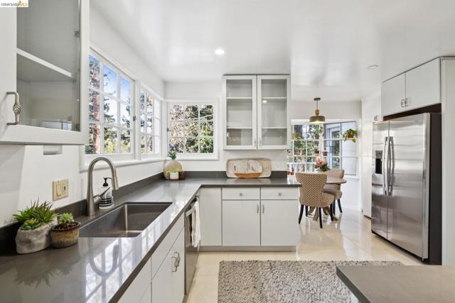 Image 32 of 58 For 5922 Bruns Ct