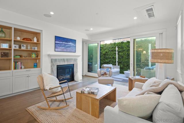 548 G Avenue, Coronado CA: https://media.crmls.org/mediaz/d5fd3bcf-a77e-4daf-882d-8a5309164016.jpg