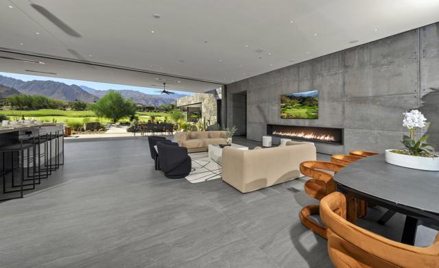 Image 5 of 46 For 74305 Desert Oasis Trail