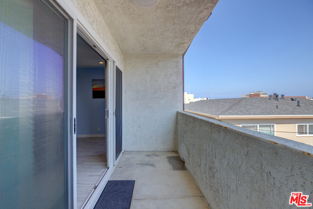 320 Hermosa Avenue, Hermosa Beach, California 90254, 2 Bedrooms Bedrooms, ,2 BathroomsBathrooms,Residential,Sold,Hermosa,22135925