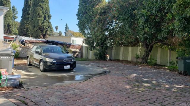 3705 3707 Jill Lane, La Mesa CA: https://media.crmls.org/mediaz/d5ff6b6b-2457-4f04-835d-1269e4f1f786.jpg