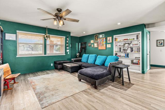 Detail Gallery Image 5 of 24 For 1554 W Country Club Ln, Escondido,  CA 92026 - 3 Beds | 2 Baths