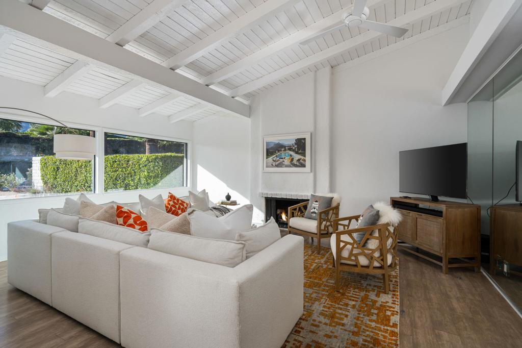 MLS #219138308DA image #10