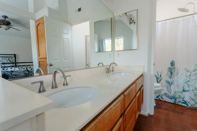 Detail Gallery Image 13 of 27 For 1715 Las Palmas Ln, Escondido,  CA 92026 - 3 Beds | 2/1 Baths