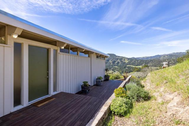 233 Vista Verde, Carmel Valley CA: https://media.crmls.org/mediaz/d603a040-918f-4b60-81df-3e6019af3985.jpg