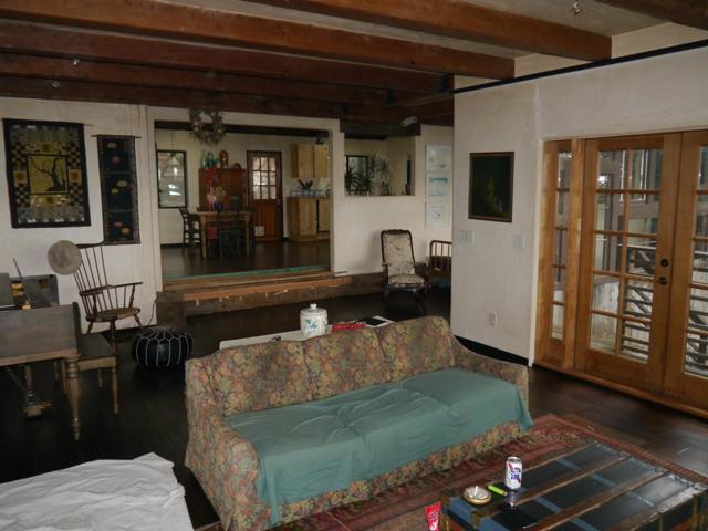 39450 Tassajara Road, Carmel Valley CA: https://media.crmls.org/mediaz/d604e2cc-a4e9-432b-9a18-ea34f255dd6b.jpg