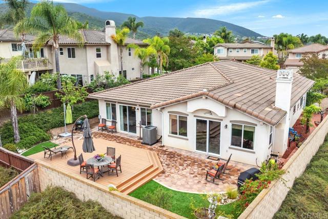 601 Carnation Court, San Marcos CA: https://media.crmls.org/mediaz/d6052922-f319-43d7-be19-d48b046a64b0.jpg
