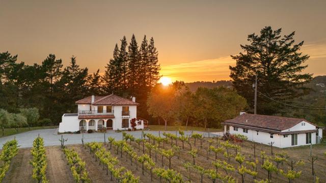 3357 Chardonnay Road, Soquel CA: https://media.crmls.org/mediaz/d60580fc-1c52-4c4d-85f8-a80a9e23e4e5.jpg