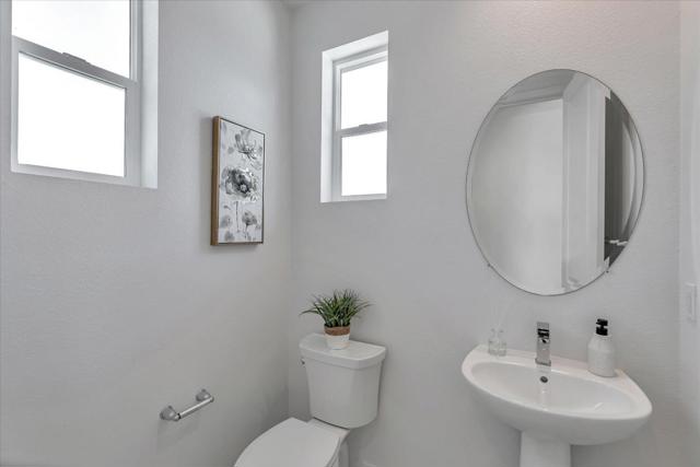 326 Isabelline Court, San Ramon CA: https://media.crmls.org/mediaz/d605f596-86d1-4384-8e59-4450a5fb6619.jpg