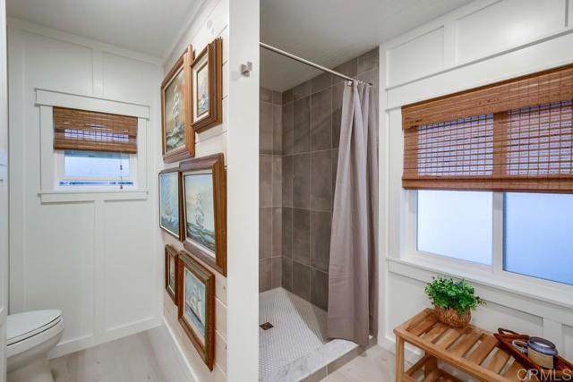 276 N El Camino Real, Oceanside CA: https://media.crmls.org/mediaz/d606ee2a-33ce-44be-91c2-dc1cbe8ba6e5.jpg