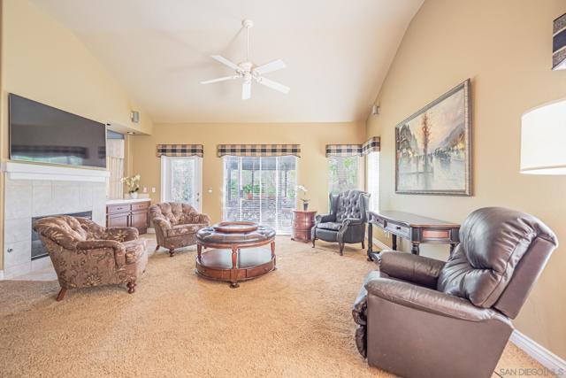 1772 Crescent Knolls Gln, Escondido CA: https://media.crmls.org/mediaz/d6077d8b-a615-4cb4-8759-1ce79655e10f.jpg