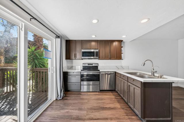 Detail Gallery Image 5 of 35 For 15755 Davis Cup Ln, Ramona,  CA 92065 - 3 Beds | 2/1 Baths