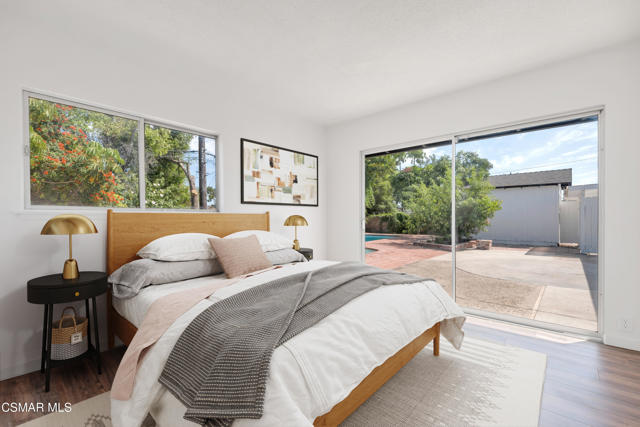 1558 Norwich Avenue, Thousand Oaks CA: https://media.crmls.org/mediaz/d6092ad2-7f3a-46b7-b8ca-20cac75a2886.jpg