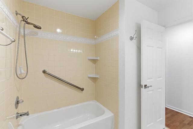 50 Nottingham Pl Place, Clayton CA: https://media.crmls.org/mediaz/d609d701-88c9-47cb-98b2-cb97755ecf30.jpg