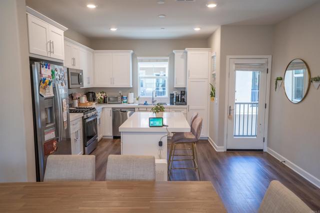 11033 Bryce Way, San Diego CA: https://media.crmls.org/mediaz/d60aa428-5264-4e44-8ddc-03099e8b2faf.jpg