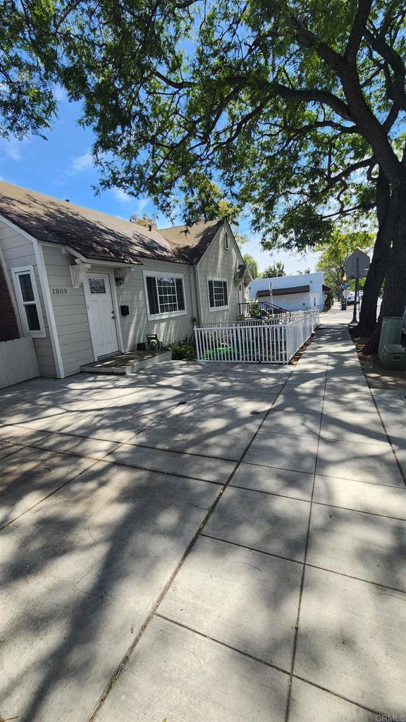 1809 Fern Street - photo 2