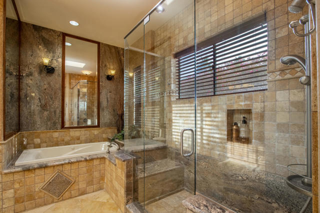 77170 Casa Del Sol, La Quinta CA: https://media.crmls.org/mediaz/d60f405c-fade-4f01-9bbb-080eb8f71d55.jpg