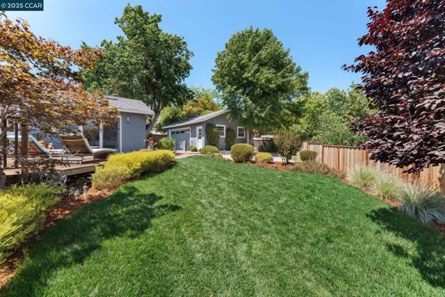 347 Valley View Rd, Pleasant Hill CA: https://media.crmls.org/mediaz/d60f45ef-a08d-47a6-ae70-be0126f94432.jpg
