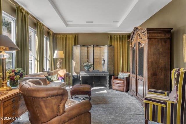 5937 Indian Terrace Drive, Simi Valley CA: https://media.crmls.org/mediaz/d60f7925-0f97-45ff-a112-8dc752cf4af8.jpg