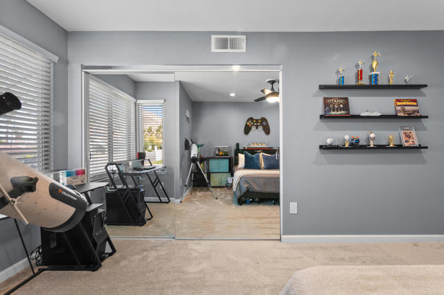 Image 46 of 68 For 72915 Deer Grass Drive