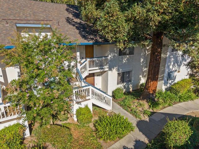 1042 Summermist Court, San Jose CA: https://media.crmls.org/mediaz/d61146aa-fb49-49bd-9978-b98a4fde96cb.jpg