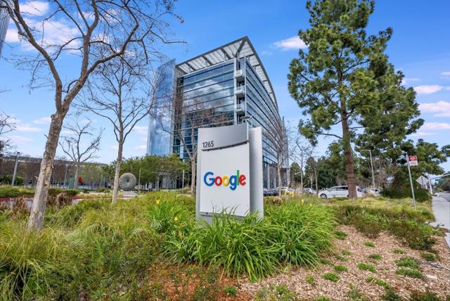 609 E Evelyn Avenue, Sunnyvale CA: https://media.crmls.org/mediaz/d6122f8c-a714-4e3b-a1db-b9c70dfebf14.jpg