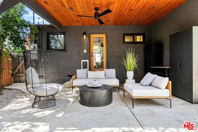 2342 S Garth Avenue, Los Angeles CA: https://media.crmls.org/mediaz/d612b91f-571d-45e2-85b2-51d91a66b7fc.jpg