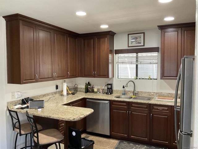 525 W El Norte Parkway, Escondido CA: https://media.crmls.org/mediaz/d61354c1-c0ca-47c4-b770-236ee2425131.jpg