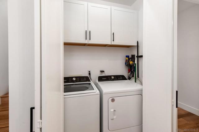 1041 Van Nuys St, San Diego CA: https://media.crmls.org/mediaz/d614d238-2cbd-4325-8483-a1e01635dea1.jpg