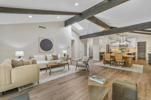10549 Anaheim dr, La Mesa CA: https://media.crmls.org/mediaz/d6159df8-4a5a-452a-b929-a845329bee5a.jpg