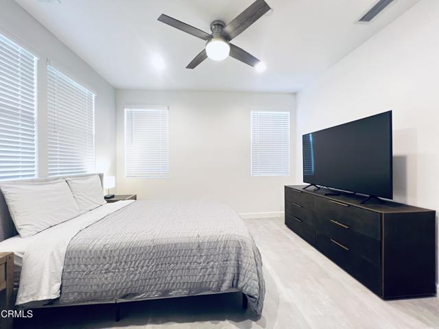 Detail Gallery Image 33 of 44 For 9898 Rhone St, Ventura,  CA 93004 - 4 Beds | 2/1 Baths