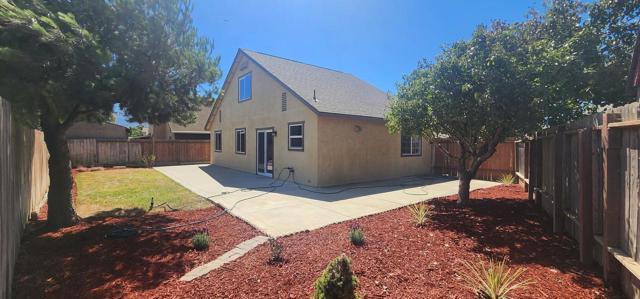 25910 Roosevelt Street, Chualar CA: https://media.crmls.org/mediaz/d61675ee-c05a-4e1c-b649-4486ca92c5dc.jpg