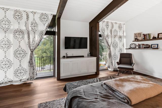 32423 Womsi Rd, Pauma Valley CA: https://media.crmls.org/mediaz/d616e221-72b4-4858-a558-712d5ee4110a.jpg