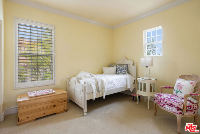 26841 Greenleaf Court, Valencia CA: https://media.crmls.org/mediaz/d61711b8-aa6c-42ae-b155-e17fe10c8006.jpg
