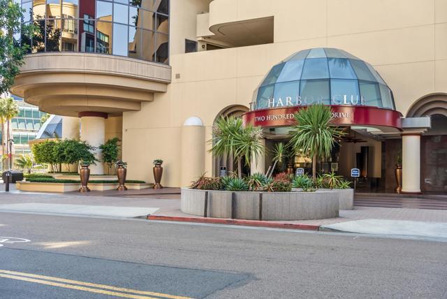 200 Harbor Dr, San Diego CA: https://media.crmls.org/mediaz/d617d52f-ee1c-4194-b8ba-1de9ca5bc20f.jpg