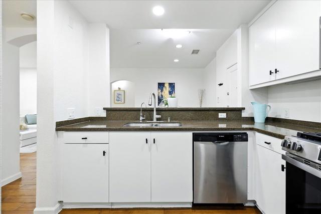 10745 N De Anza Boulevard, Cupertino CA: https://media.crmls.org/mediaz/d618124f-ceb7-4f5f-8496-ffea5607365e.jpg