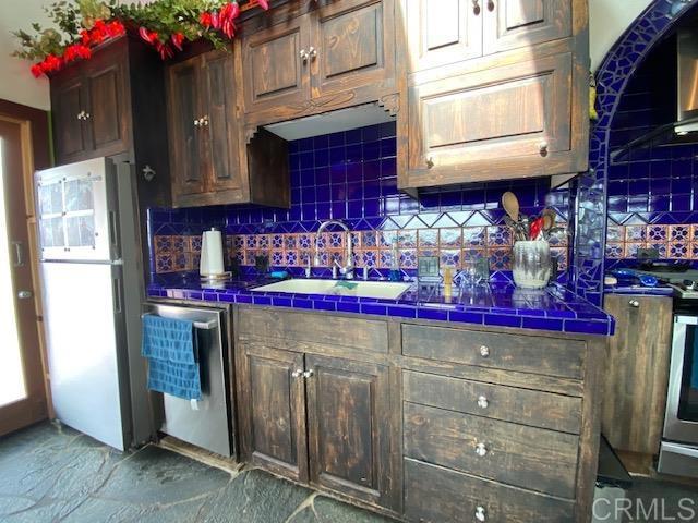 Detail Gallery Image 11 of 24 For 122 S Rios #5,  Solana Beach,  CA 92075 - 3 Beds | 2 Baths