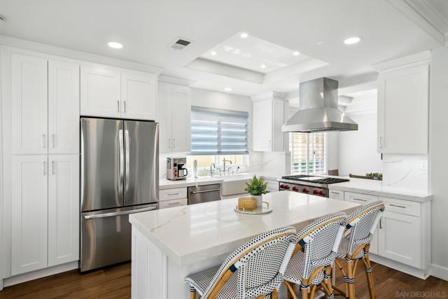 12135 Via San Loreno, San Diego CA: https://media.crmls.org/mediaz/d6196a5f-51ca-428e-a83c-af4f058c66ea.jpg