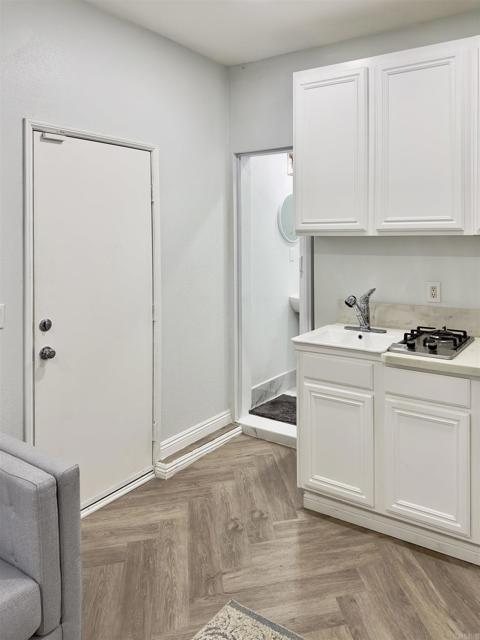Image 7 of 20 For 30342 De Caron Street