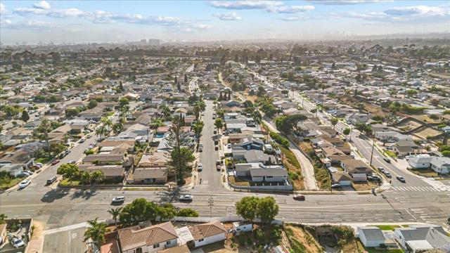 Detail Gallery Image 28 of 29 For 5051 Pelusa St, San Diego,  CA 92113 - 4 Beds | 3 Baths