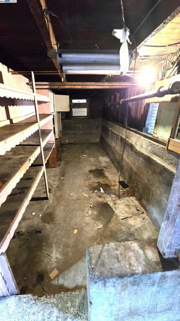 3020 E. 19th st, Oakland CA: https://media.crmls.org/mediaz/d61a76a8-bcc7-4324-a36b-12e2e9d1c5b8.jpg