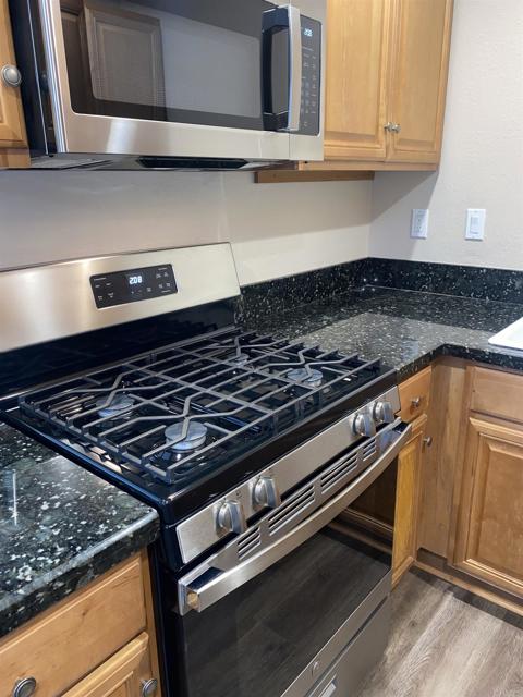 Detail Gallery Image 18 of 43 For 2088 Montgomery Ave #M,  Cardiff By The Sea,  CA 92007 - 2 Beds | 1 Baths