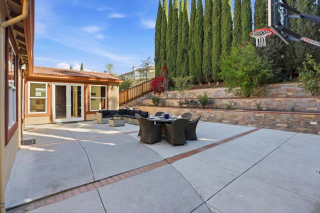 Image 40 of 65 For 3946 Louvre Avenue