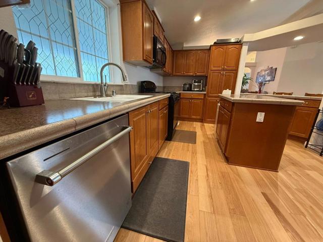 710 Spindrift, San Jose CA: https://media.crmls.org/mediaz/d61b6915-2b04-47ed-8a8b-3f498a671567.jpg