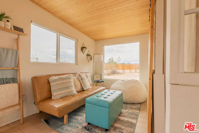 62177 Jericho Way, Joshua Tree CA: https://media.crmls.org/mediaz/d61bb636-2231-4eab-bd06-9a441143c52f.jpg