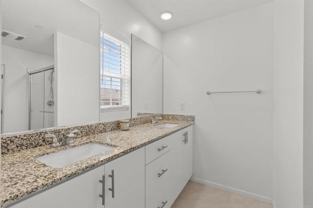 355 CITRINE TRAIL, Fallbrook CA: https://media.crmls.org/mediaz/d61be27c-fd9a-48d3-a486-55d445a154e6.jpg