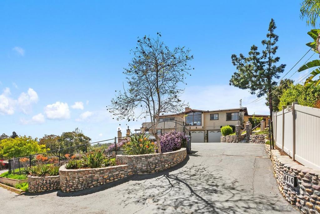 4816 Redondo Dr