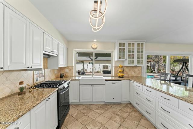 26969 Helmond Drive, Calabasas CA: https://media.crmls.org/mediaz/d61cff62-3aeb-4997-9a9f-a0c1b048cb69.jpg