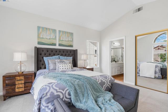 5648 Belleza Dr, Pleasanton CA: https://media.crmls.org/mediaz/d61d3b9a-aa16-422d-b770-877df6043f6f.jpg