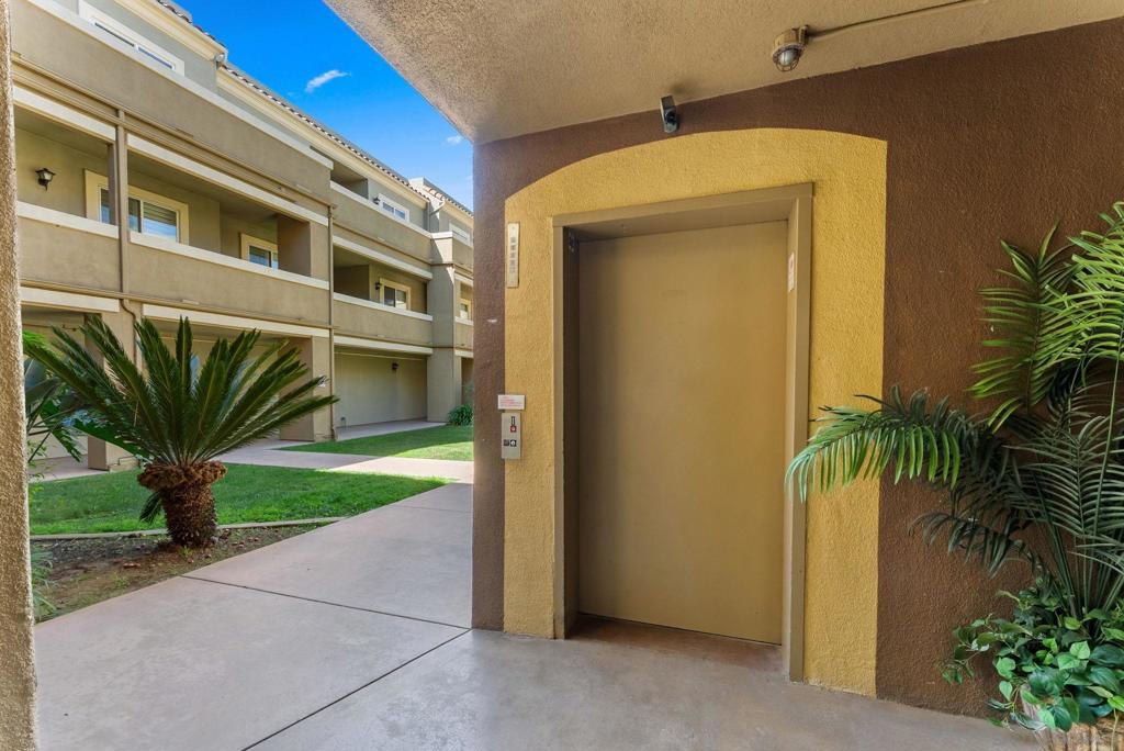 1100 Civic Center Dr - photo 4